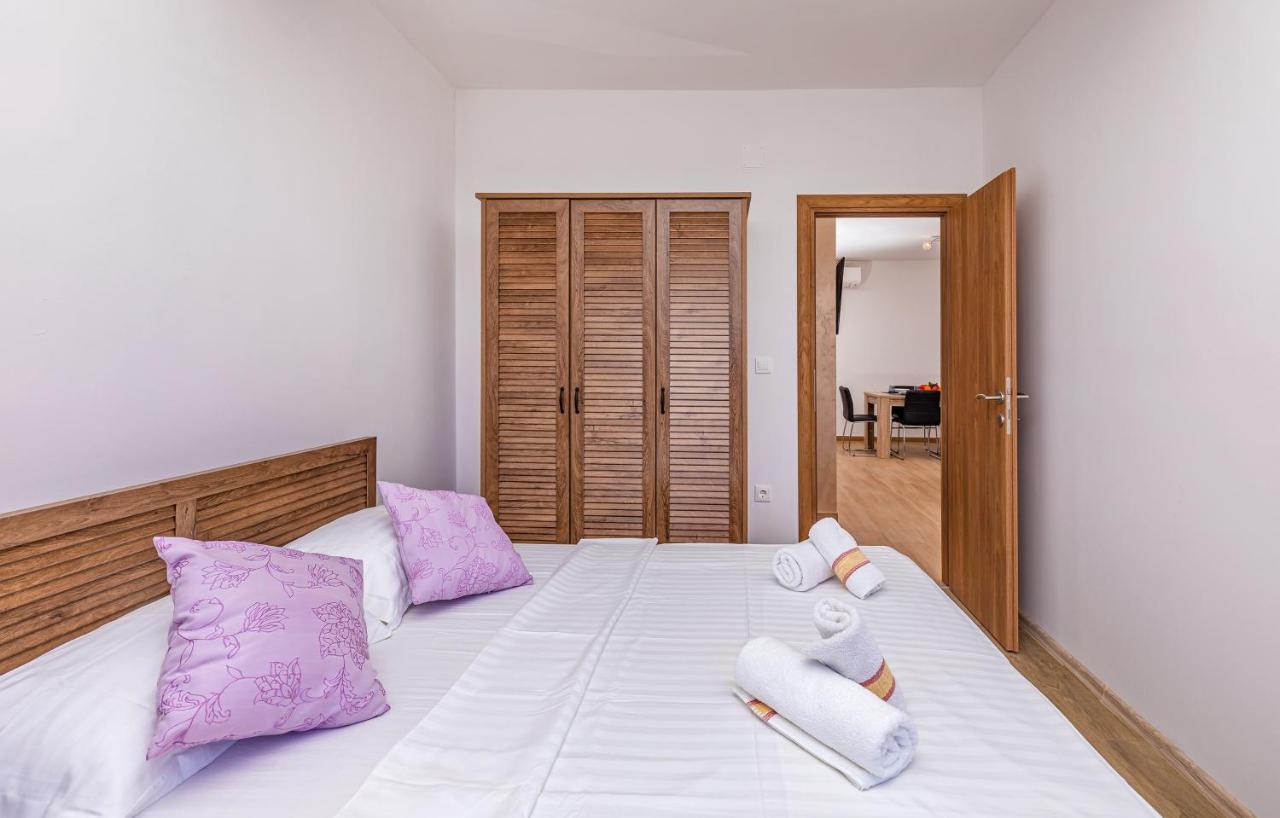 Apartments Sweet And Cozy Кавтат Екстериор снимка