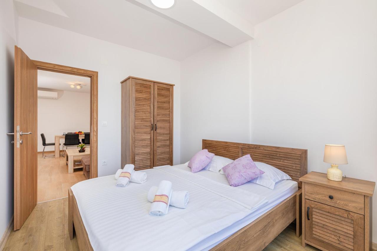 Apartments Sweet And Cozy Кавтат Екстериор снимка